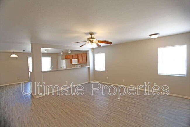 Building Photo - 1516 S 228th Ct