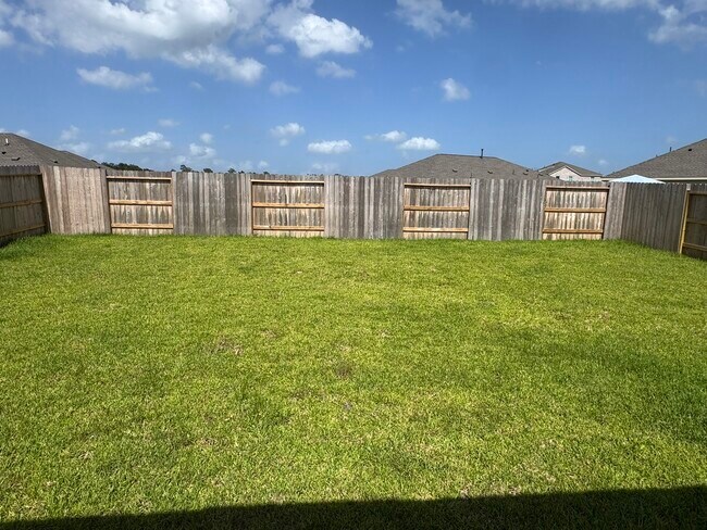 Building Photo - 31516 Pianella Ln