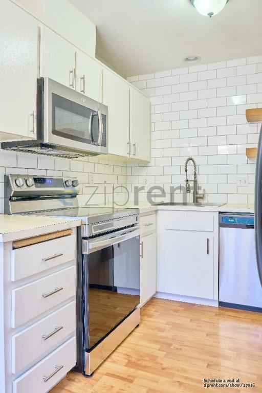 Building Photo - 43 SW 206th Ave