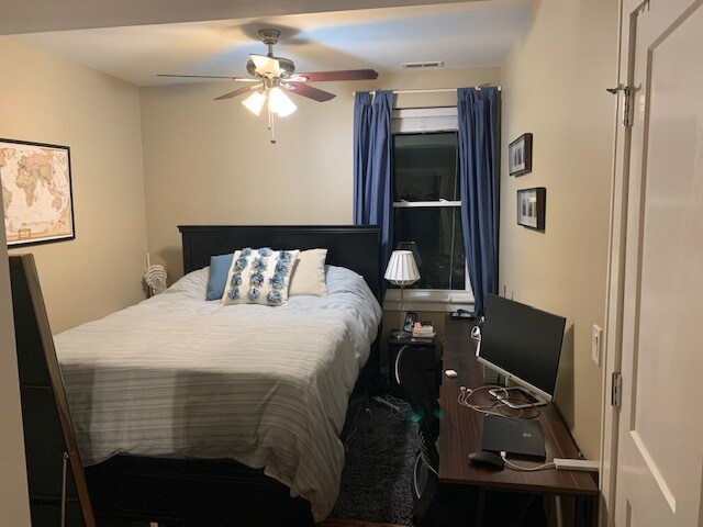 Building Photo - 1951 N Fremont St