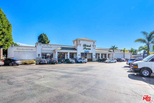 Building Photo - 8207 Stewart Ave