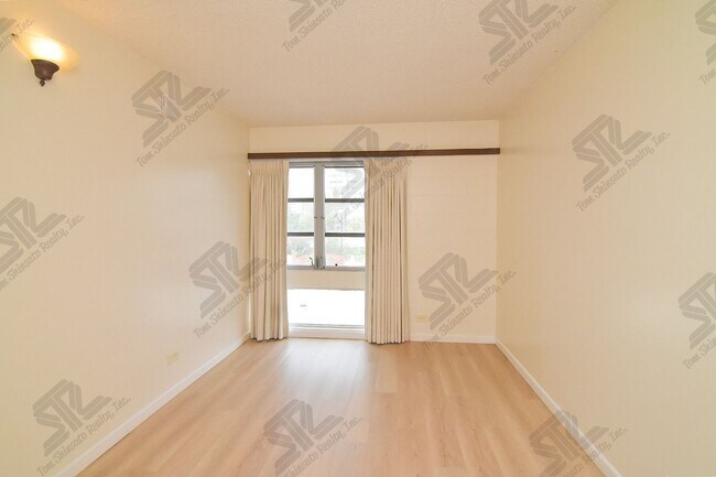 Building Photo - 2 Bedrooms | 1 Bathroom | in Makiki