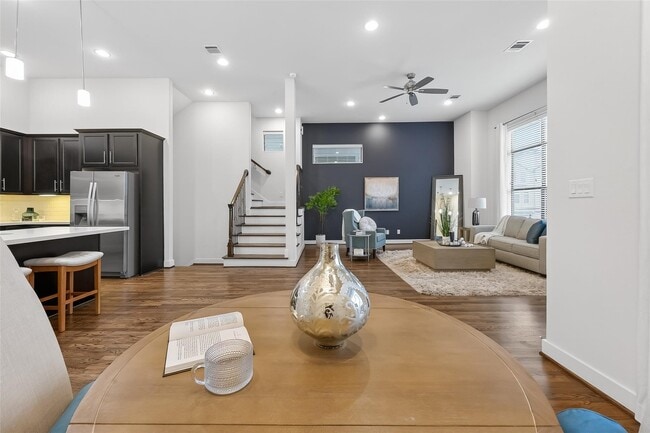 Building Photo - 1508 Beall St