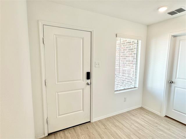 Building Photo - 4152 Silverstein St