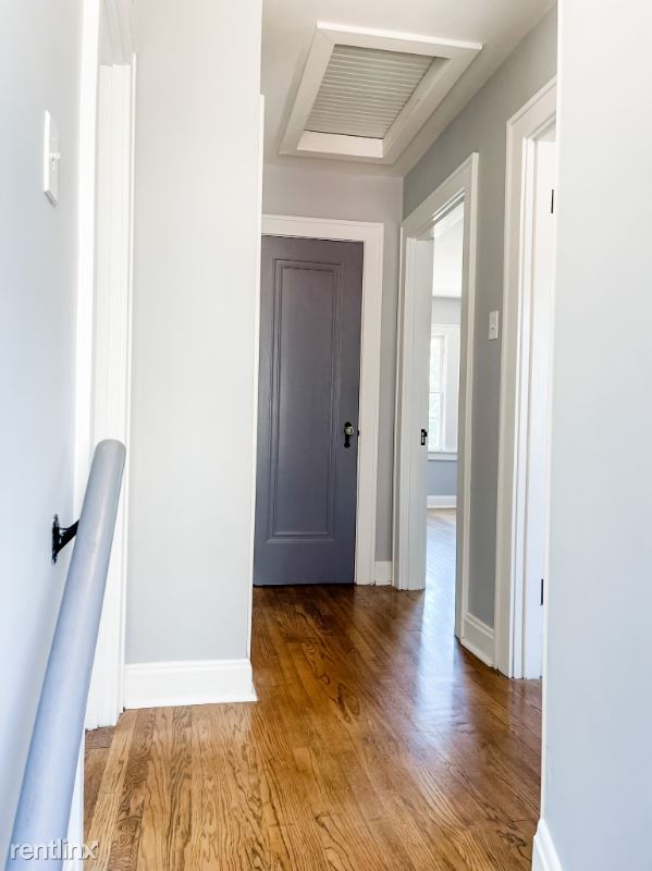 Building Photo - 3 br, 1.5 bath House - 515 Angenette Ave