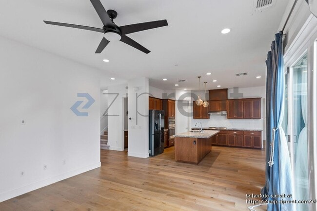 Building Photo - 8436 Compass Wy