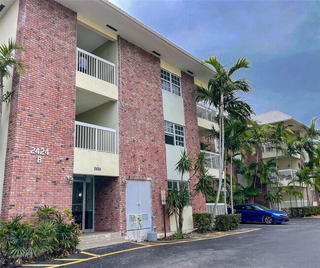 Building Photo - 2424 SE 17th St