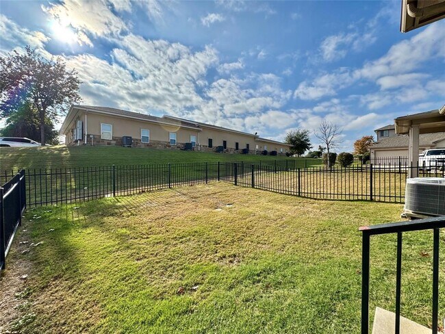 Building Photo - 113 Homily Dr