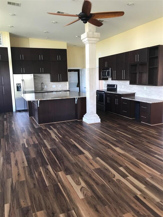 Building Photo - 19600 Bee Creek Tavern Rd