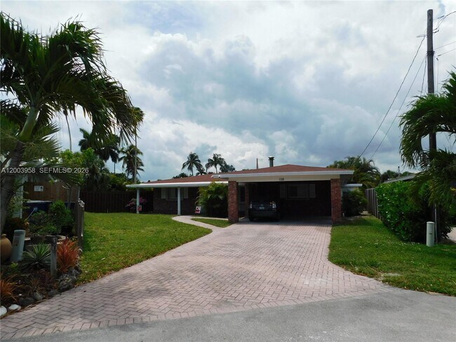 Building Photo - 108 NE 30th St