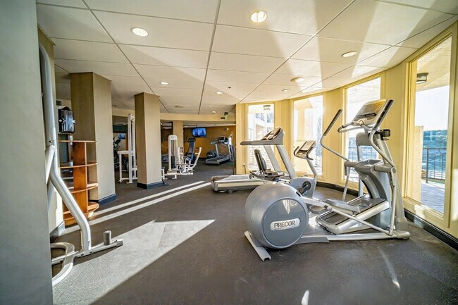 Building Photo - 3308 Parliament Cove