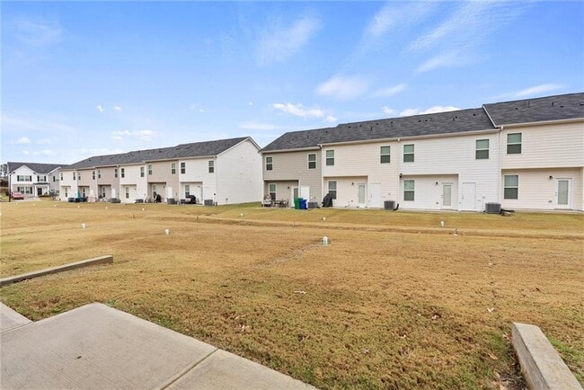 Building Photo - 2650 Axel Rdg