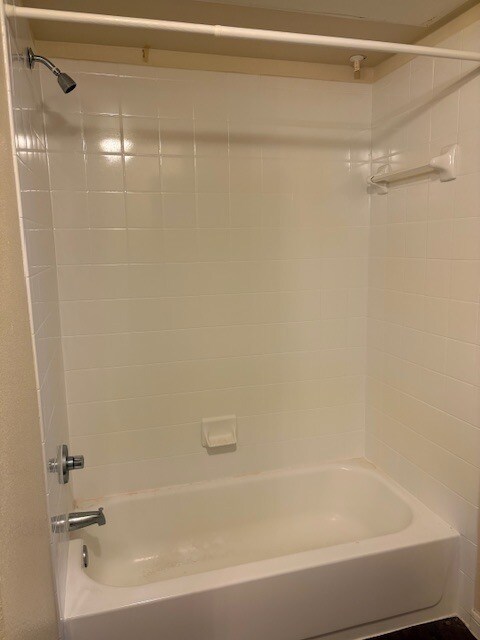 Building Photo - 2320 Gracy Farms Ln