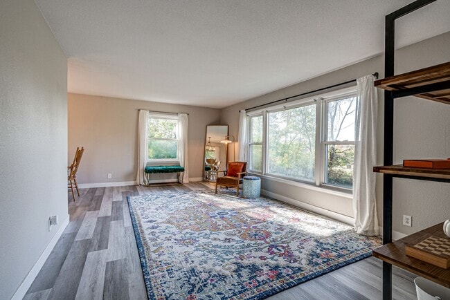 Building Photo - 2601 Baugh Rd