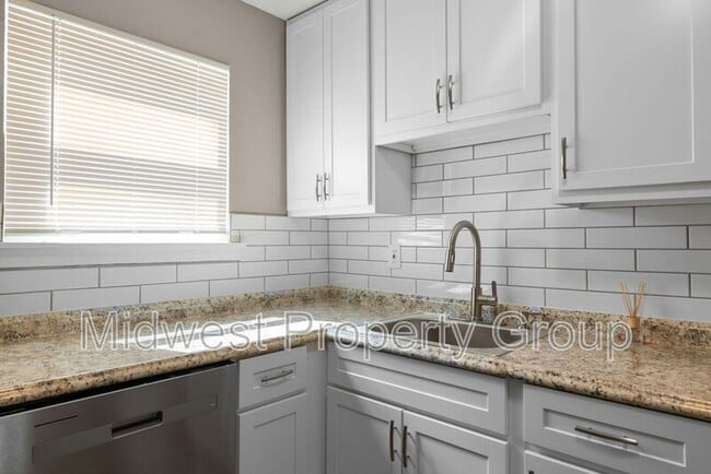 Primary Photo - 23 Juno Dr