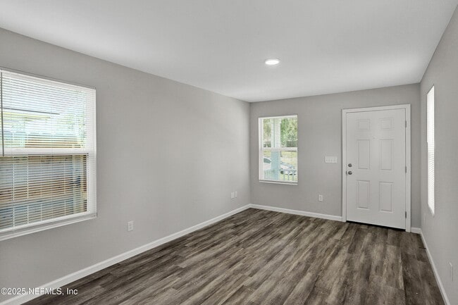 Building Photo - 1256 Pippin St