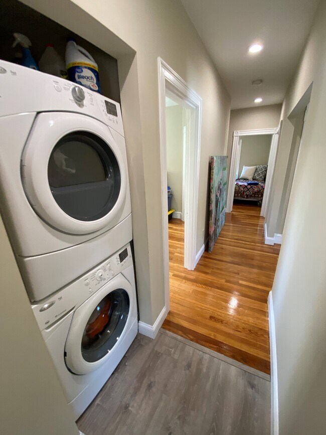 Laundry in unit. - 284 Central St