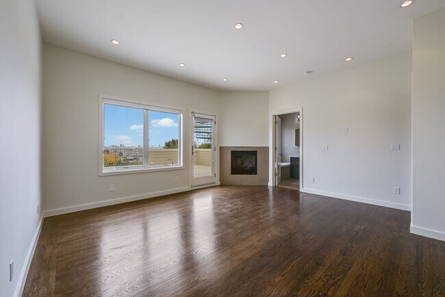 Building Photo - 4058 20th St
