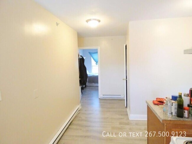 Building Photo - 729 N 43rd St