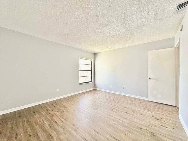 Building Photo - 5143 Puritan Cir