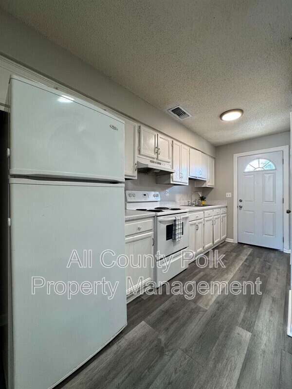 Building Photo - 420 Ellerbe Way