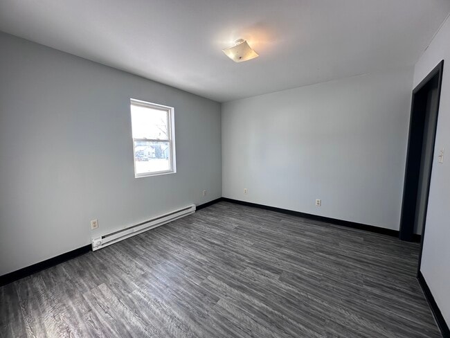 Building Photo - 301-3 Victor-