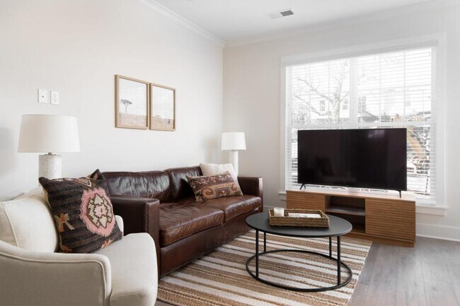 Building Photo - 7930 Greystone St