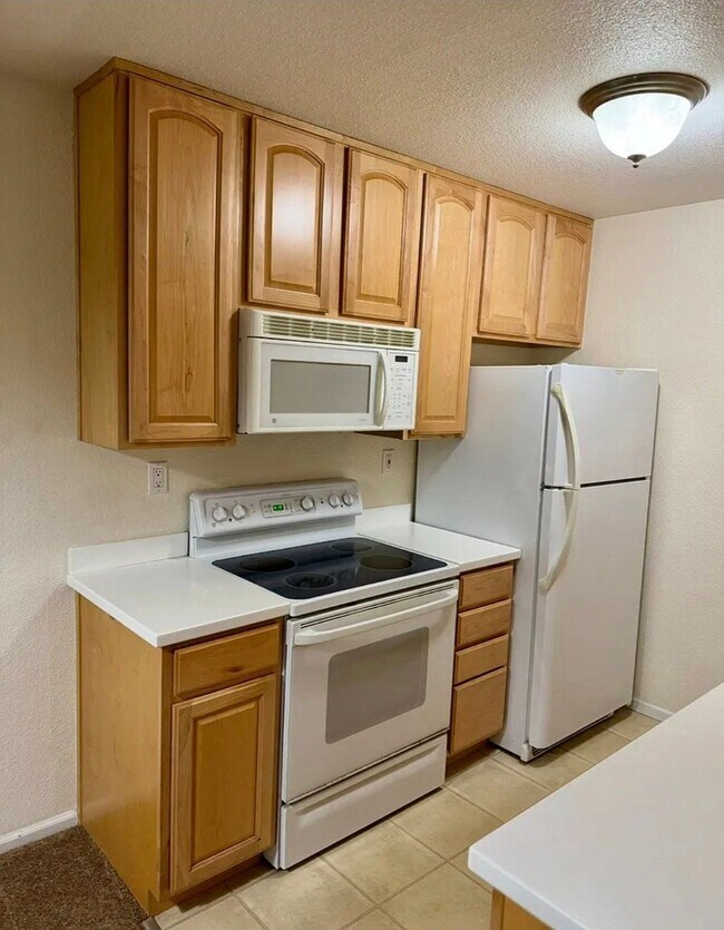 Building Photo - 155 Sharene Ln