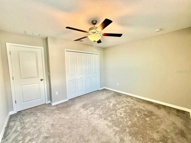 Building Photo - 1036 Royal Empress Dr