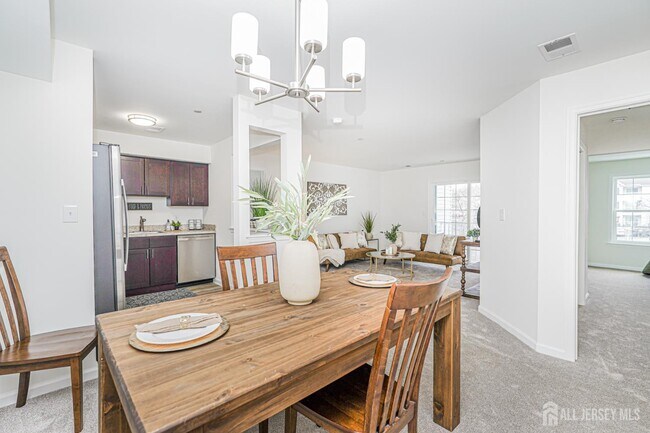 Building Photo - 1227 Waterford Dr