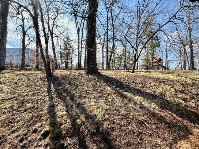 Building Photo - 12 W Haith Dr