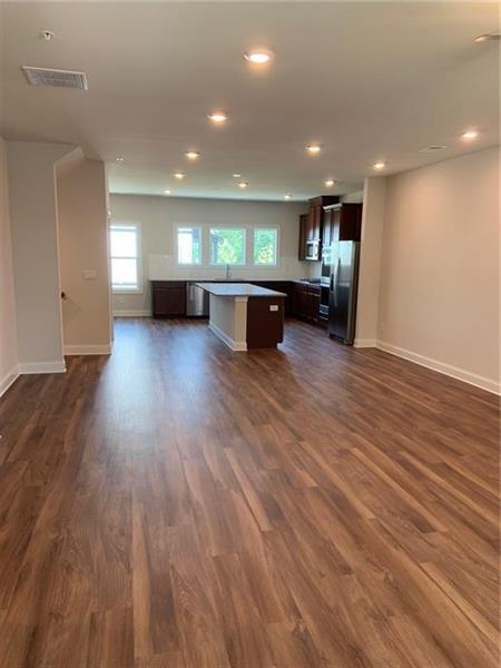 Building Photo - 908 Sweetwater Grove