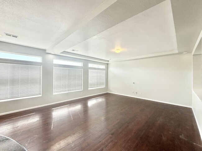 Building Photo - 3403 Yellowwood Ln
