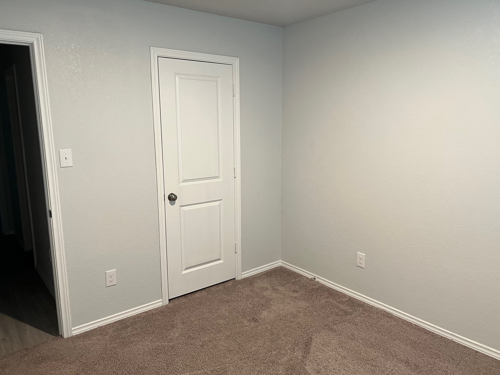 front room - 9726 Mill Dam
