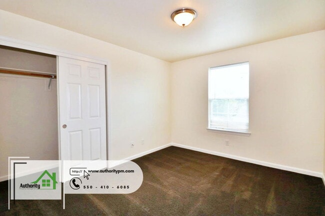 Building Photo - 671 Mission De Oro Dr