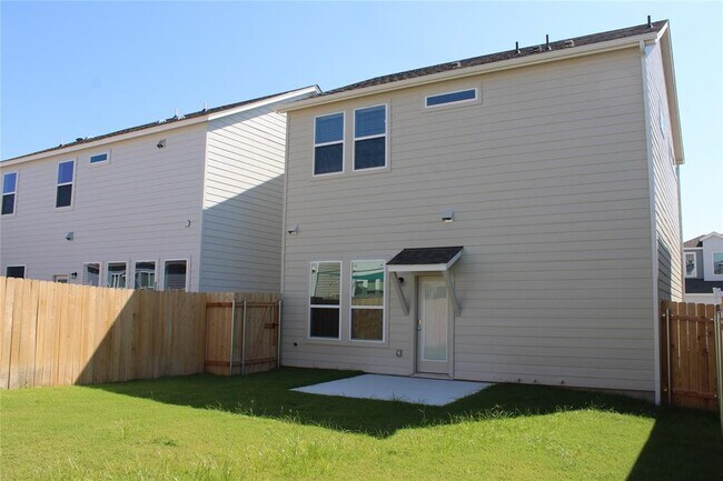 Building Photo - 15008 Casbah Dr