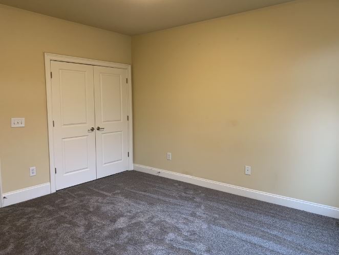 Building Photo - 817 Perennial Dr