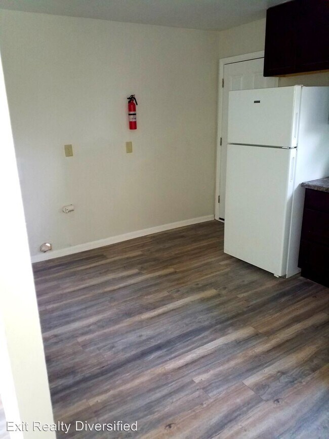 Building Photo - 1717 24th Ave N