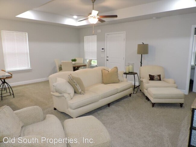 Building Photo - 3 br, 2 bath House - 500 W Ensley St