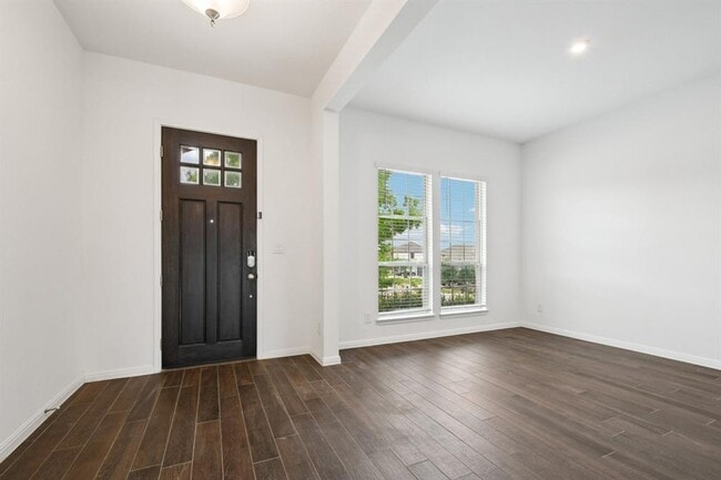 Building Photo - 4521 Lucabella Ln