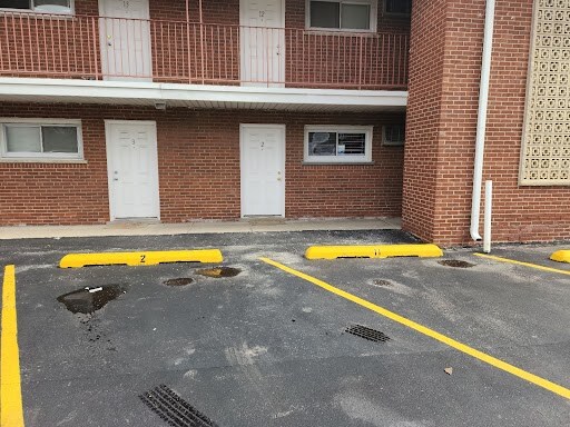 Building Photo - 165 Dover Dr