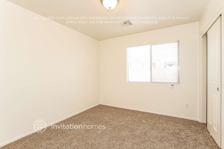 Building Photo - 11322 W Hadley St