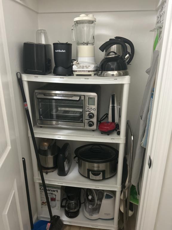 Building Photo - 417 N 10th St