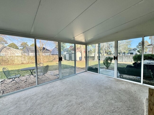 Building Photo - READY NOW!! Updated 5-Bedroom Home w/Fenced Backyard, Attached Garage  & Sunroom - Pet Friendly!