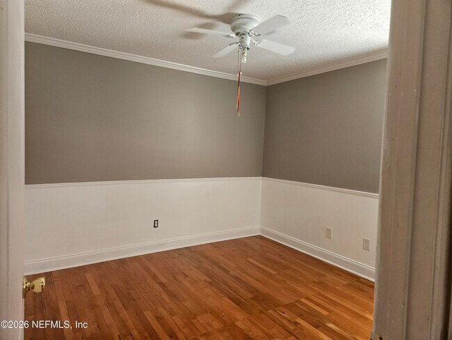 Building Photo - 2338 Cool Springs Dr N
