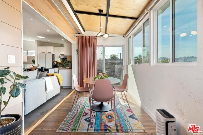 Building Photo - 3121 Verdugo Pl