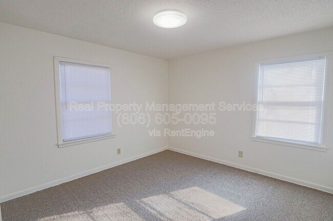 Building Photo - 3012 49th St