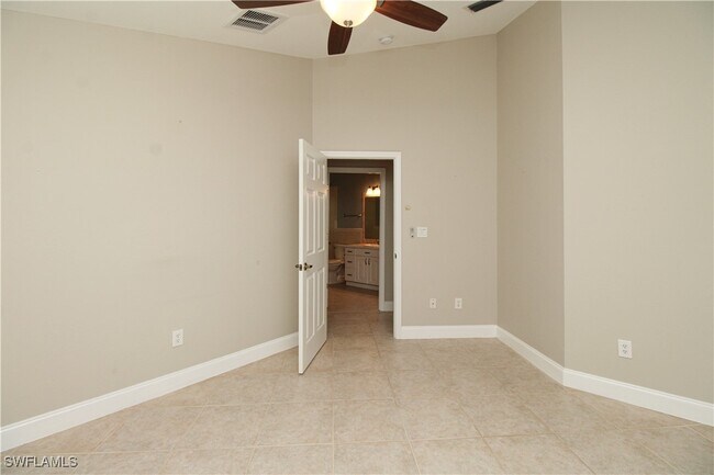 Building Photo - 3935 70th Ave NE