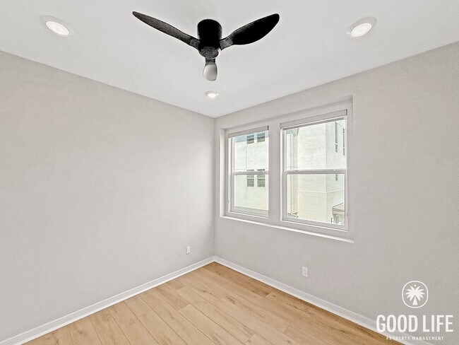 Building Photo - Stunning 2B/2BA Townhome in Mira Mesa for Rent!