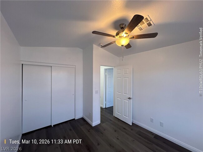 Building Photo - 9321 Mountain Rise Ave